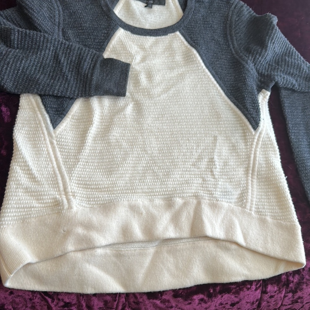 USED. Rag & bone size small - Picture 4 of 4